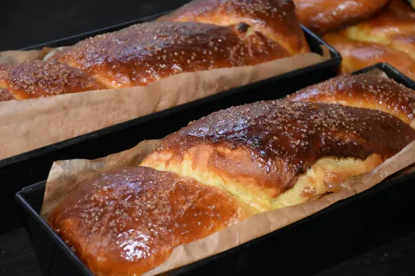 Rumuński Słodki Chleb Orzechami Włoskimi Cozonac Tradycyjne Rumuńskie Ciasto Biszkoptowe — Zdjęcie stockowe