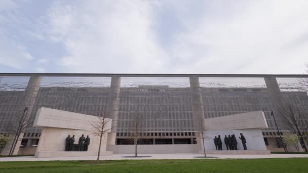 Památník Dwighta Eisenhowera Centru Washingtonu Místo Uctívající Nejvyššího Velitele Spojeneckých — Stock video