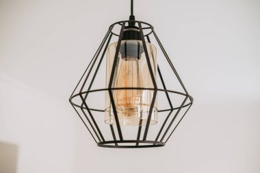Lambada Edison ampul değişimi