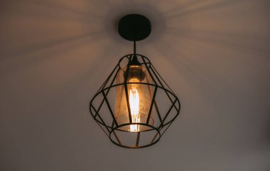 Lambada Edison ampul değişimi