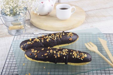 Mangalda çikolatalı pasta.