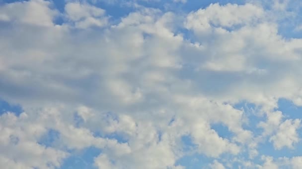 Хмари Блакитному Небі — стокове відео
