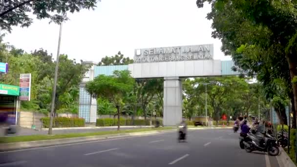 Timelapse Puerta Selamat Jalan Kota Tangerang Selatan Área Graha Raya — Vídeos de Stock