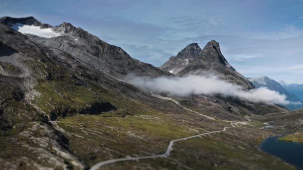 Στον Ορεινό Δρόμο Trollstigen Υψηλής Ποιότητας Πλάνα — Αρχείο Βίντεο