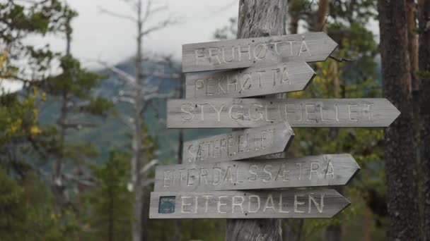 Rozcestník Pro Turistické Stezky Eiterdalen Vysoce Kvalitní Záznam — Stock video