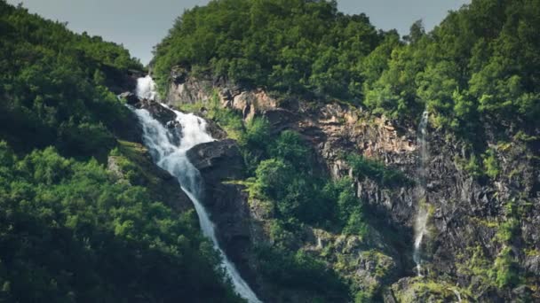 Miniaturized Waterfall Naeroy Fjord High Quality Footage — Wideo stockowe