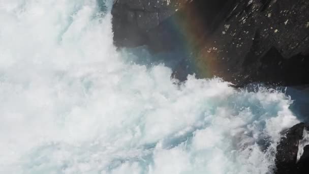 Close Wild Mountain River Raging Whitewater Falling Rocks Rainbow Appears — 图库视频影像