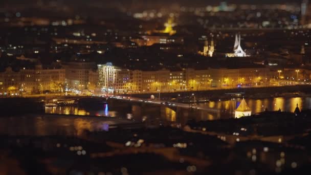Vista Aérea Noite Praga Luzes Rua Escuras Cais Tráfego Nas — Vídeo de Stock