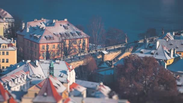 Vista Aérea Centro Praga Neve Fresca Nos Telhados Nas Ruas — Vídeo de Stock