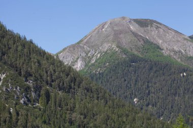 Stubaital, Avusturya 'daki dağ manzarası. Metin için boşluk ile.