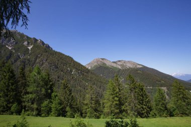 Stubaital, Avusturya 'daki dağ manzarası. Metin için boşluk ile.