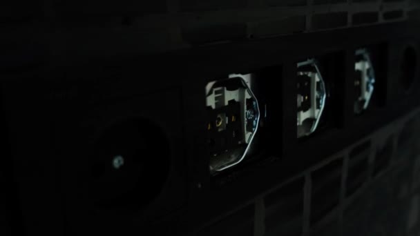 Prese Durante Installazione Elettricità Filmati Alta Qualità — Video Stock