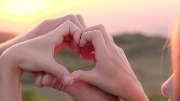 Mantenha Mãos Forma Coração Imagens Alta Qualidade — Vídeo de Stock