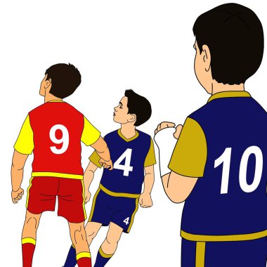 9, 4 ve 10 numaralı futbol formaları giyen üç çocuk bir maça odaklanmış bir şekilde diğer tarafa bakıyor..