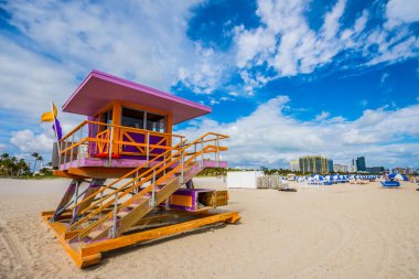 Miami Sahil Cankurtaranı Florida güneşinde dur