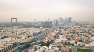 Gün batımında Dubai 'nin hava görüntüsü, Dubai, U.A.E