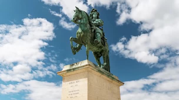 Equestrian Statue Louis Xiv Paris France — Vídeo de Stock