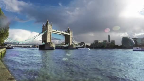 Cinematic Footage London Tower Bridge River — Wideo stockowe