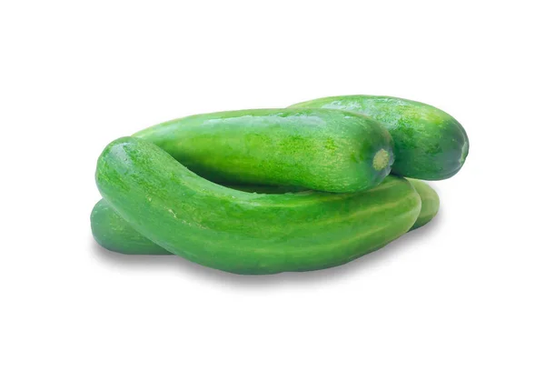 Čerstvé Zelené Okurky Zelenina Hromadě Halda Nebo Zásobník Jsou Izolovány — Stock fotografie