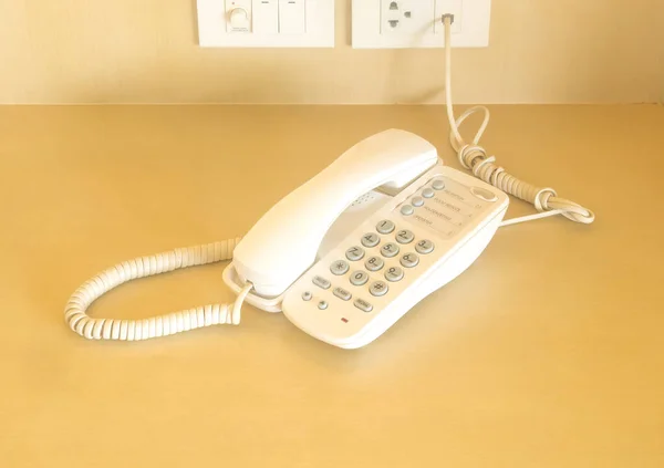 Altes Modernes Telefon Hotelzimmer Neben Dem Bett Wird Den Gästen — Stockfoto
