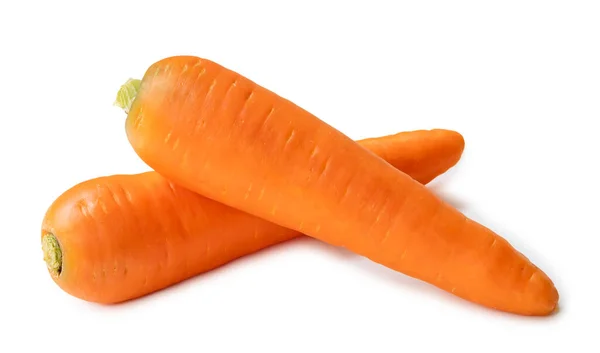 两个新鲜的橙子胡萝卜在白色背景下被分离出来 并有切割路径 关闭健康蔬菜根系 — 图库照片
