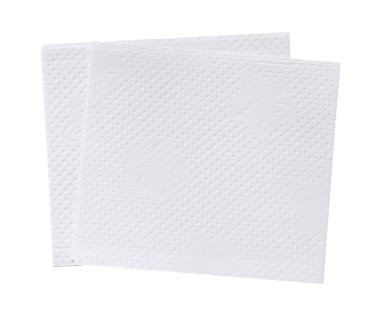 Katlanmış iki parça beyaz kağıt ya da peçetenin üst görünümü kırpma yolu ile beyaz arkaplanda izole edilir.