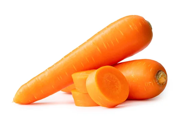 Dos Zanahorias Naranjas Frescas Con Rodajas Pila Aíslan Sobre Fondo —  Fotos de Stock