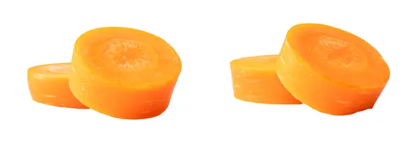 Framifrån Två Par Separerade Vackra Orange Morotsskivor Isolerad Vit Bakgrund — Stockfoto