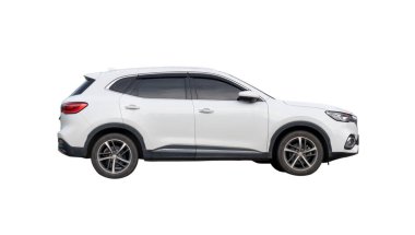 Beyaz lüks hatchback araba, kırpma yolu ile beyaz arka planda izole edilir.