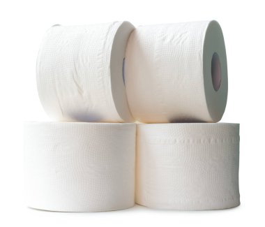 Tuvalet ya da tuvalette kullanılmak üzere tuvalet kağıdı ya da tuvalet kağıdı ruloları kırpma yolu ile beyaz arka planda izole edilir.