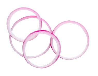 Yığındaki kırmızı soğan dilimleri kırpma yolu ile beyaz arkaplanda izole edilir.