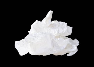 Tuvalette ya da tuvalette kullanıldıktan sonra tuhaf bir şekilde duran tek vida ya da buruşmuş kağıt top ya da peçetenin yan görünümü siyah arka planda kırpma yolu ile izole edilmiştir..