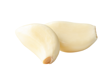 Yığındaki soyulmuş sarımsak karanfillerinin yan görünümü png dosya biçiminde kırpma yolu ile izole edilmiştir.