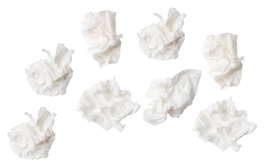 Üst görünüm seti vida veya buruşmuş beyaz kağıt top png dosya biçiminde kırpma yolu ile izole edilir.