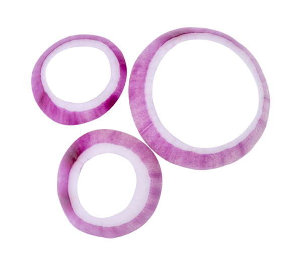 Çember şeklinde dilimler halinde üç taze kırmızı ya da mor soğan halkası üst görünüm kümesi png dosya biçiminde kırpma yolu ile izole edilir.