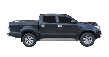 Koyu veya siyah pikap kamyonetin sağ tarafı kırpma yolu ile beyaz arkaplanda izole edilir.