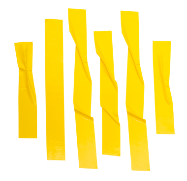 Buruşuk veya buruşuk sarı yapıştırıcı bant veya dikey olarak çizgili kumaş bant kümesi png dosya biçiminde kırpma yolu ile izole edilir.