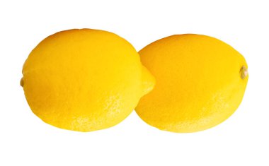 Yığınla taze, sarı limon meyvesinin üst görüntüsü beyaz arka planda izole edilmiştir..