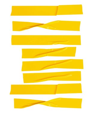 Üst görünüm, kırışık ya da buruşuk sarı yapıştırıcı bant ya da çizgili kumaş bant kümesi ufuk şeklinde izole edilmiş beyaz arka planda kırpma yolu ile.