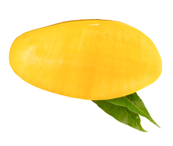 Yeşil yapraklı olgun sarı mango meyvesinin yarısı png dosya biçiminde kırpma yolu ile izole edilmiştir.