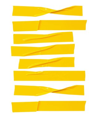 Üst görünüm, kırışık ya da buruşuk sarı yapıştırıcı bant ya da çizgili kumaş bant kümesi ufuk şeklinde izole edilmiş beyaz arka planda kırpma yolu ile.