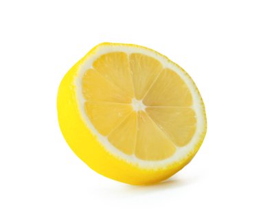 Daire şeklinde sarı limon dilimi kırpma yolu ile beyaz arkaplanda izole edilir.