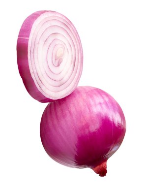 Tek taze soyulmamış kırmızı ya da mor soğan soğanı soğan soğan soğanı yığını halinde beyaz arka planda kırpma yolu ile izole edilir..