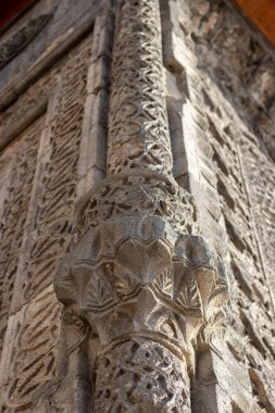 Yakutiye Madrasa, tarihi Ilkhanid taş dekorasyon detayları. Erzurum, Türkiye. Yüksek kalite fotoğraf