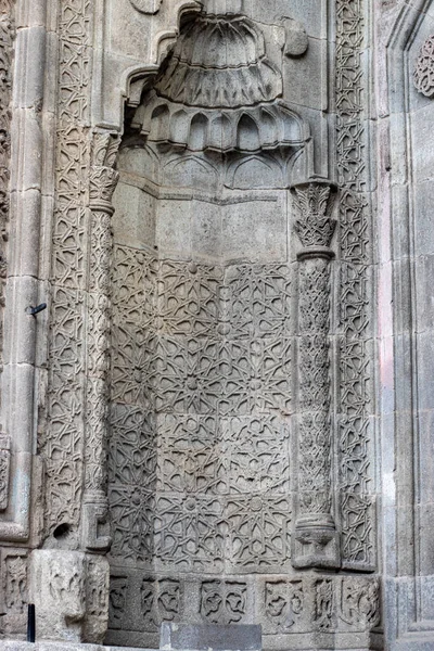 Erzurum Minarete Duplo Madrasa Pedra Intricada Esculturas Embelezamentos Foto Alta — Fotografia de Stock