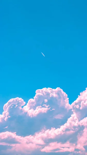 Nuvens Brancas Rosa Transparentes Céu Azul Para Papel Parede Área — Fotografia de Stock