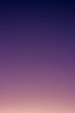 Arkaplan, koyu mavi ve mor. Sosyal medya veya posterler için soyut retro-stil duvar kağıdı kapağı. Yüksek kalite fotoğraf