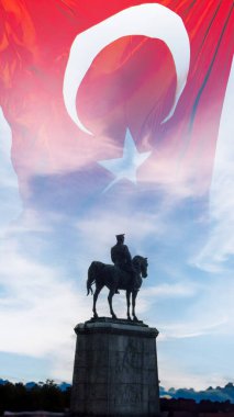 Türk Bayrağı ve Atatürk. 29 Ekim Cumhuriyet Bayramı veya 29 Ekim Türkiye Cumhuriyet Günü dikey arkaplan fotoğrafı.