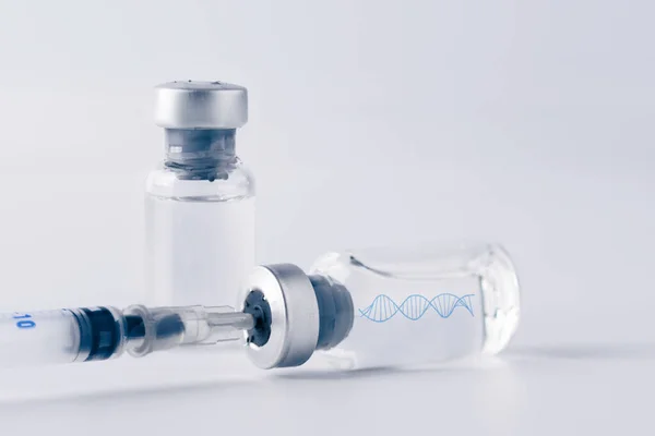 Glass Vial Syringe Injection White Background Vaccination Beauty Therapy Concept — Stockfoto