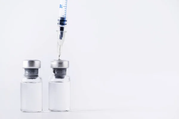 Glass Vial Syringe Injection Vaccination Beauty Therapy Concept — Stockfoto